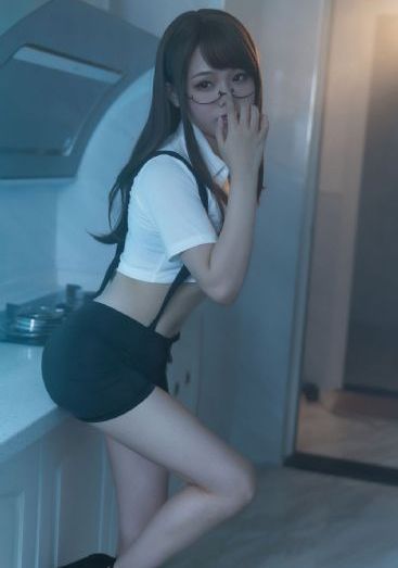 女职员的丝袜 中文字幕